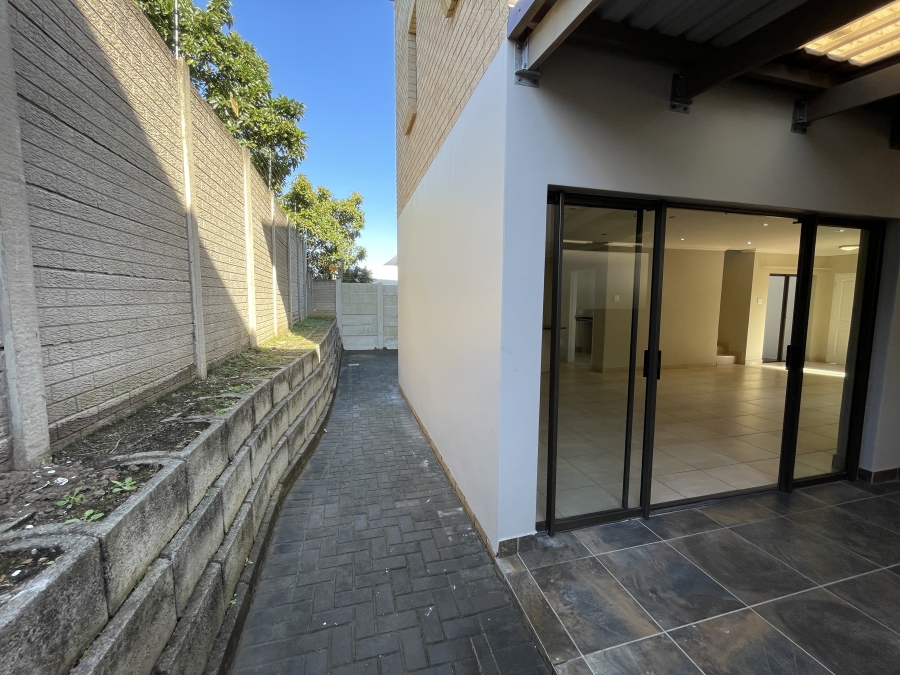 To Let 3 Bedroom Property for Rent in Berea Eastern Cape
